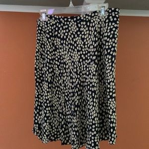 Navy and cream print skirt by DKNY
